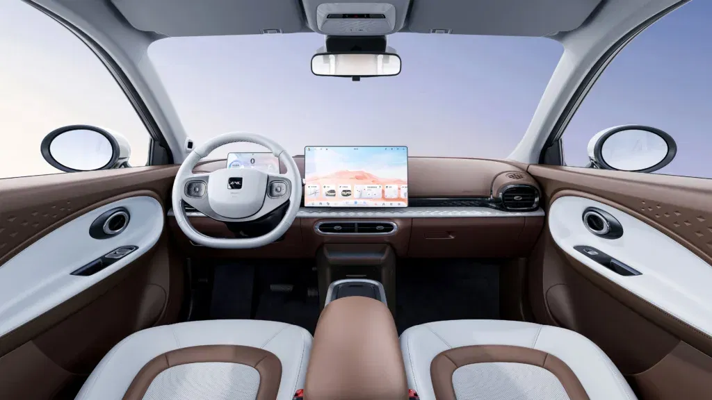 Interior-E30X-blanco-1024x576-jpeg.webp